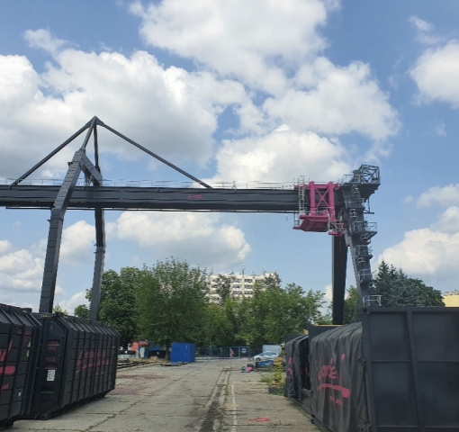 Suwnica Bramowa do transportu kontenwrów